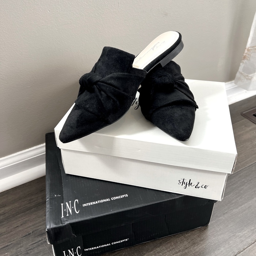 Black Knotted Mules